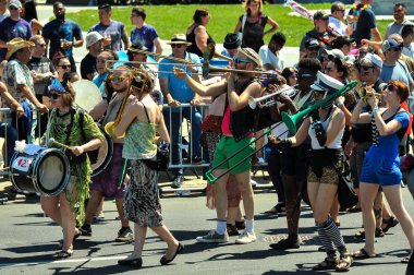 New York, Ny - 16 Haziran: İnsanlar katılmak 36 yıllık Mermaid Parade Coney Island 16 Haziran 2018 New York'ta. 