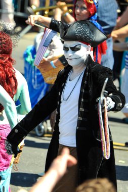 New York, Ny - 16 Haziran: İnsanlar katılmak 36 yıllık Mermaid Parade Coney Island 16 Haziran 2018 New York'ta. 