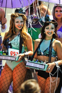 New York, Ny - 16 Haziran: İnsanlar katılmak 36 yıllık Mermaid Parade Coney Island 16 Haziran 2018 New York'ta. 