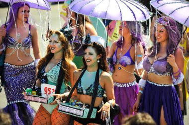 New York, Ny - 16 Haziran: İnsanlar katılmak 36 yıllık Mermaid Parade Coney Island 16 Haziran 2018 New York'ta. 