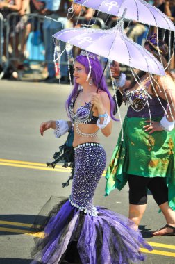 New York, Ny - 16 Haziran: İnsanlar katılmak 36 yıllık Mermaid Parade Coney Island 16 Haziran 2018 New York'ta. 