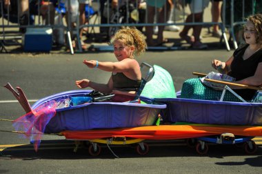 New York, Ny - 16 Haziran: İnsanlar katılmak 36 yıllık Mermaid Parade Coney Island 16 Haziran 2018 New York'ta. 