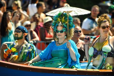 New York, Ny - 16 Haziran: İnsanlar katılmak 36 yıllık Mermaid Parade Coney Island 16 Haziran 2018 New York'ta. 