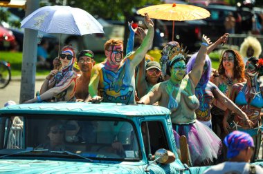 New York, Ny - 16 Haziran: İnsanlar katılmak 36 yıllık Mermaid Parade Coney Island 16 Haziran 2018 New York'ta. 