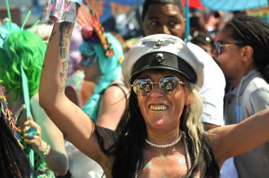 New York, Ny - 16 Haziran: İnsanlar katılmak 36 yıllık Mermaid Parade Coney Island 16 Haziran 2018 New York'ta. 