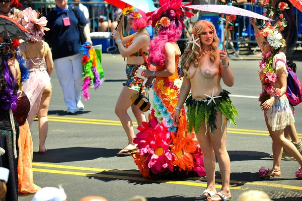 New York June People Participate 36Th Annual Mermaid Parade Coney — Stock Photo, Image