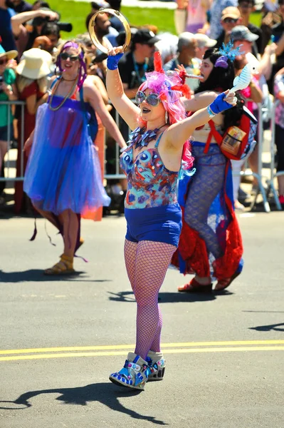 New York Juni Mensen Nemen Aan 36E Jaarlijkse Mermaid Parade — Stockfoto