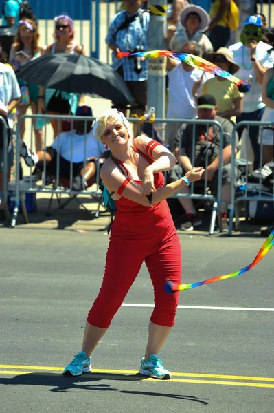 New York, Ny - 16 Haziran: İnsanlar katılmak 36 yıllık Mermaid Parade Coney Island 16 Haziran 2018 New York'ta. 