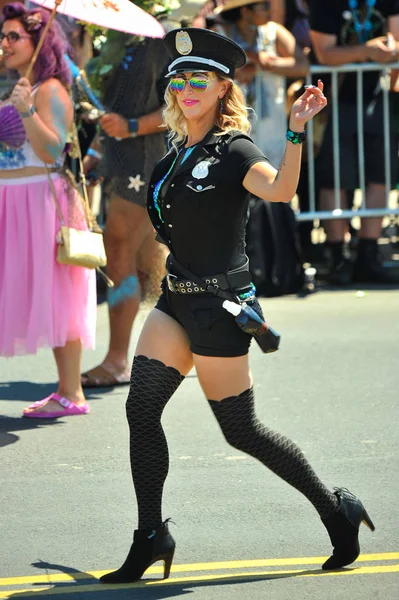 New York June People Participate 36Th Annual Mermaid Parade Coney — Stock Photo, Image