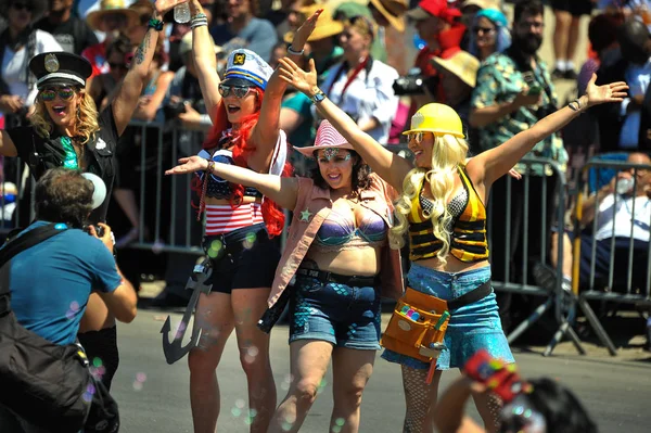 New York June People Participate 36Th Annual Mermaid Parade Coney — Stock Photo, Image