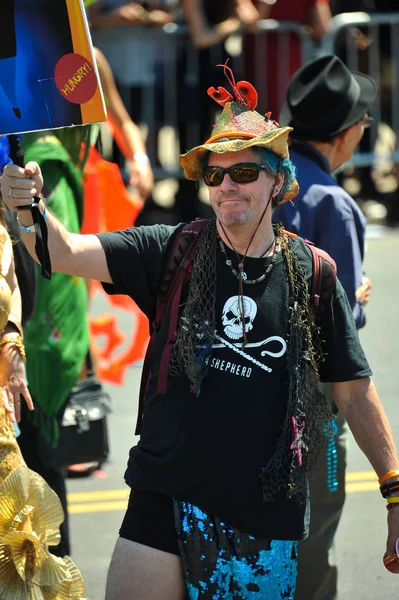 New York Juni Människor Delta Den Årliga Mermaid Parade Coney — Stockfoto