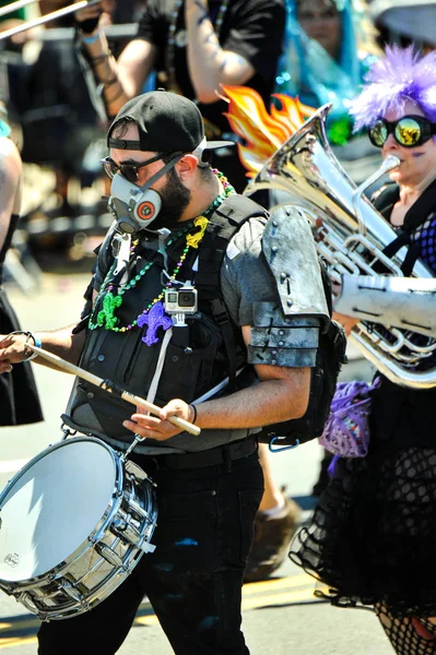 New York Haziran Nsanlar Katılmak Yıllık Mermaid Parade Coney Island — Stok fotoğraf