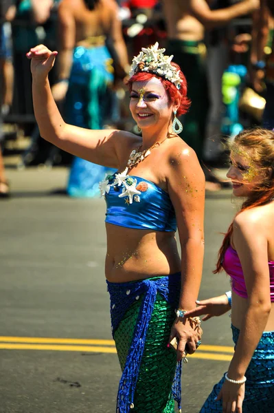 New York Juni Mensen Nemen Aan 36E Jaarlijkse Mermaid Parade — Stockfoto