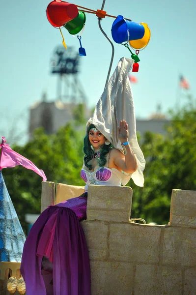 Nueva York Junio Gente Participa 36º Desfile Anual Sirenas Coney — Foto de Stock