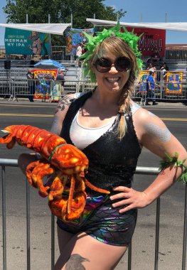 New York, Ny - 16 Haziran: İnsanlar katılmak 36 yıllık Mermaid Parade Coney Island 16 Haziran 2018 New York'ta. 