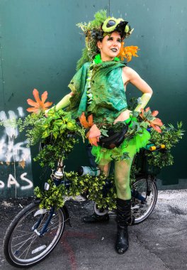 New York, Ny - 16 Haziran: İnsanlar katılmak 36 yıllık Mermaid Parade Coney Island 16 Haziran 2018 New York'ta. 