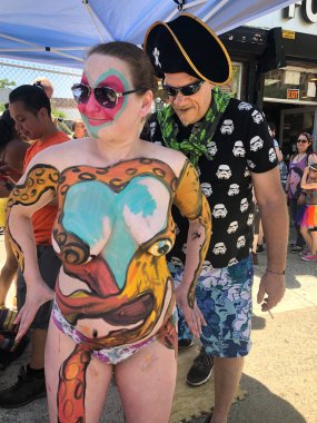 New York, Ny - 16 Haziran: İnsanlar katılmak 36 yıllık Mermaid Parade Coney Island 16 Haziran 2018 New York'ta. 