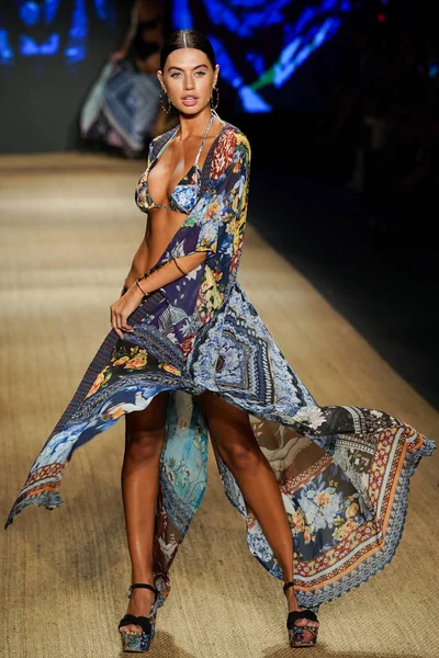 Miami Beach July Model Walks Runway Agua Bendita Paraiso Fashion — Stock Photo, Image