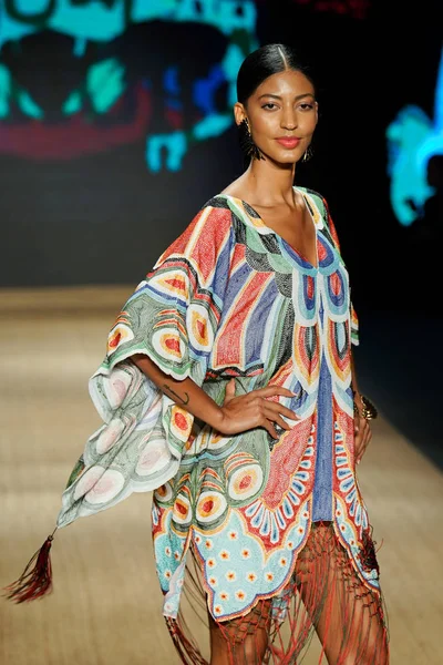 Miami Beach July Model Walks Runway Agua Bendita Paraiso Fashion — Stock Photo, Image