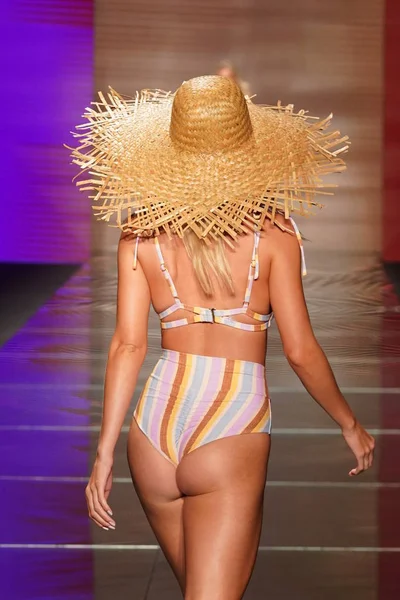 Miami Beach Julho Model Walks Runway Montce Swim Resort Spring — Fotografia de Stock