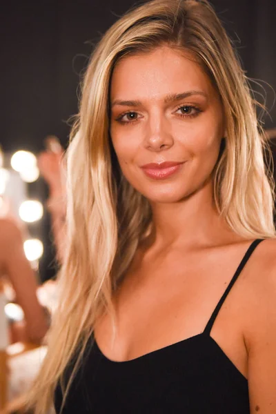 Miami Beach Lipca Model Stwarzające Kulisami Przed 2019 Spring Resort — Zdjęcie stockowe