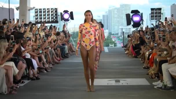 Miami Beach July Model Walks Runway Acacia Swim Paraiso Fasion — Stock Video