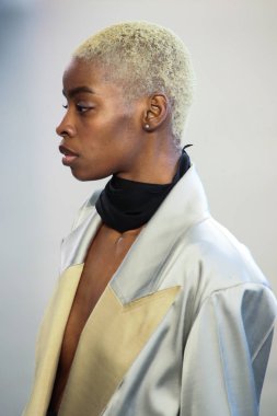 New York, Ny - 12 Şubat: Manken New York moda haftası sırasında Bevza için pist yürür: gösterir Galerisi II 12 Şubat 2018 NYC üzerinde bahar Studios.