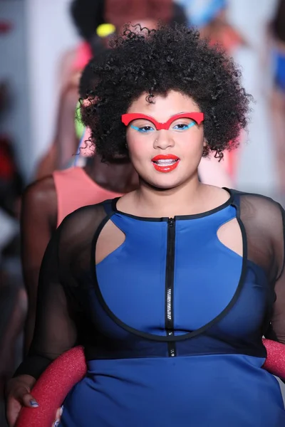 New York Únor Modely Chůze Finále Dráhy Pro Chromat Během — Stock fotografie