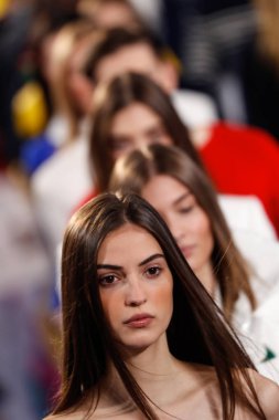 New York, Ny - 12 Şubat: Modelleri yürüyüş Ralph Lauren ilkbahar/yaz 18 moda gösterisi sırasında New York moda haftası 12 Şubat 2018 tarihinde New York'ta, pist final.