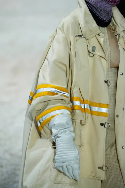 Nova Iorque Fevereiro Modelo Caminha Passarela Calvin Klein Collection Durante — Fotografia de Stock