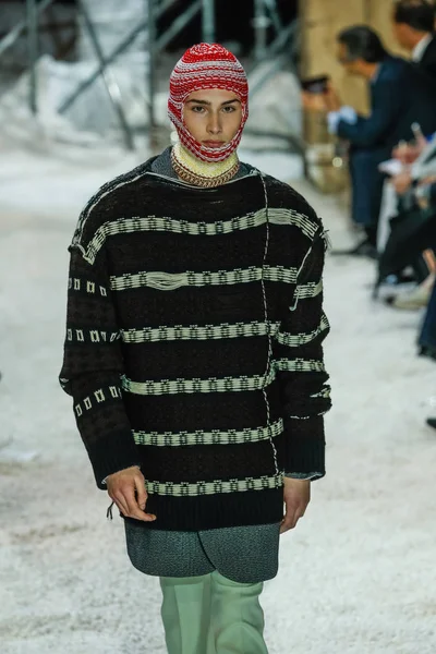 New York Februari Een Model Loopt Baan Voor Calvin Klein — Stockfoto