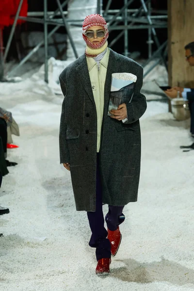 New York New York Február Modell Sétál Kifutópályán Calvin Klein — Stock Fotó