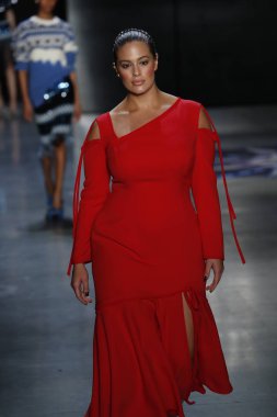 New York, Ny - 11 Şubat: Ashley Graham Prabal Gurung sonbahar 2018 galeride giyen pist yürür ben New York'ta 11 Şubat 2018 bahar stüdyolarında.