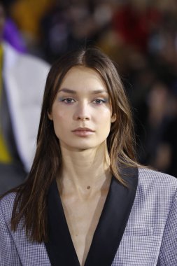 New York, Ny - 11 Şubat: Modelleri yürüyüş Tibi sonbahar 2018 Pier 17, 11 Şubat 2018 New York'ta giyen pist final.