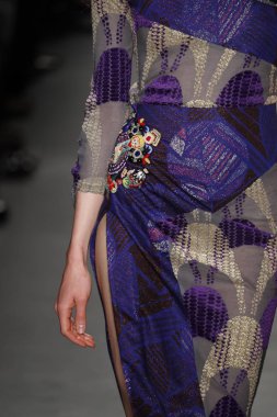 New York, Ny - Şubat 10: Manken Custo Barcelona defile pist üzerinde 10 Şubat 2018 New York moda haftası sırasında New York'ta yürür. 
