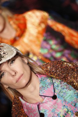 New York, Ny - Şubat 10: Modelleri yürüyüş Custo Barcelona Fashion Show üzerinde 10 Şubat 2018 New York moda haftası sırasında New York City, pist final. 