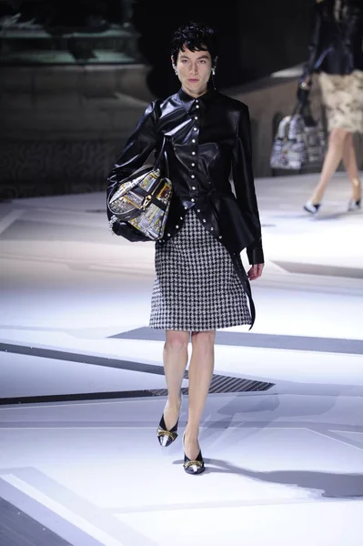 Paris France March Model Walks Runway Louis Vuitton Show Part — Stock Photo, Image