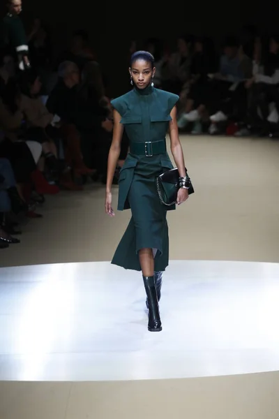 Paris France March Model Walks Runway Alexander Mcqueen Show Part — Stock Photo, Image