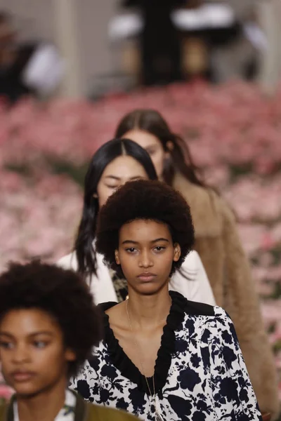 New York February Models Walk Runway Finale Tory Burch Fall — Stock Photo, Image