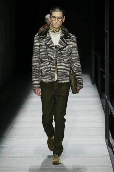 New York February Model Walks Runway Bottega Veneta Fall Winter — Stock Photo, Image