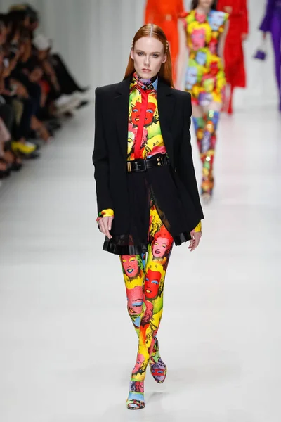 Milan Italy September Kiki Willems Walks Runway Versace Show Milan — Stock Photo, Image