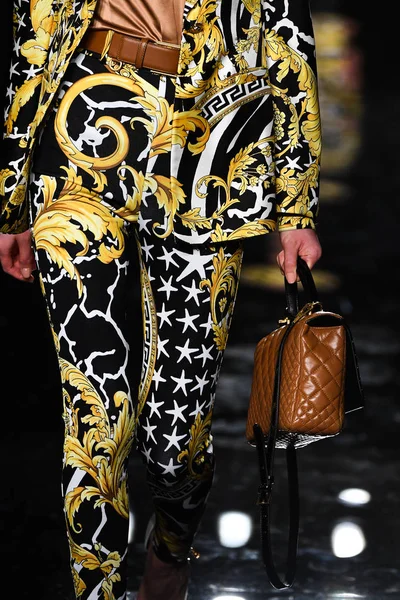 New York New York December Liu Wen Walks Runway Versace — Stock Photo, Image