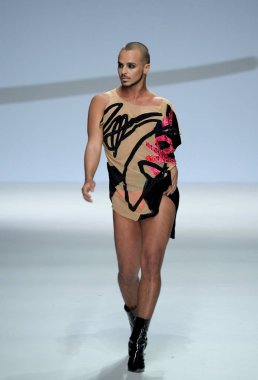 New York, Ny - Eylül 07: Yanis Marshall Marco Marco - Eylül 2017 - New York moda haftası 7 Eylül 2017 tarihinde New York'ta pist yürür