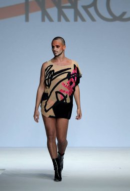 New York, Ny - Eylül 07: Yanis Marshall Marco Marco - Eylül 2017 - New York moda haftası 7 Eylül 2017 tarihinde New York'ta pist yürür