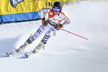 Killington, Vt - 24 Kasım: Audi Fis Kayak Dünya Kupası'nda dev slalom ikinci çalıştırmak sonra bitiş alanında Alman Veronique Hronek - Killington Kupası Kasım'da 24, 2018 Killington, Vermont. 