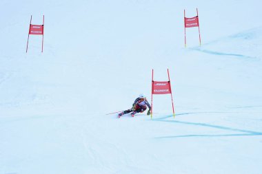 Killington, Vt - 24 Kasım: Audi Fis Kayak Dünya Kupası'nda dev slalom ikinci çalıştırmak sonra bitiş alanında Fransa Adeline Mugnier - Killington Kupası Kasım'da 24, 2018 Killington, Vermont. 