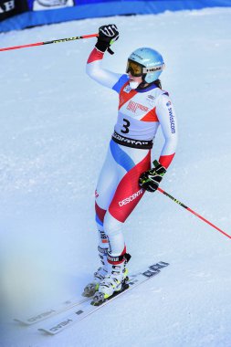Killington, Vt - Kasım 24: Wendy Holdener, Sui Bitiş alanında büyük slalom Audi FIS kayak Dünya Kupası - 24 Kasım 2018 Killington, Vermont bardakta Killington adlı ikinci Çalıştır sonra. 