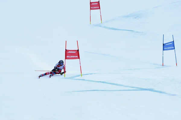 基林顿 11月24日 加拿大的米凯拉汤米在结束区后 在奥迪Fis滑雪世界杯 基林顿杯在2018年11月24日在佛蒙特州基林顿大滑雪第二运行后 — 图库照片