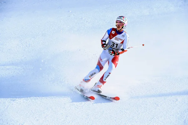 基林顿 11月24日 米歇尔吉辛在终点区后 在奥迪菲斯滑雪世界杯 基林顿杯在2018年11月24日在佛蒙特州基林顿大滑雪第二运行后 — 图库照片