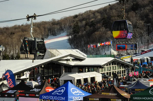 Killington Usa November Ein Allgemeiner Blick Auf Festdorf Und Menschen — Stockfoto